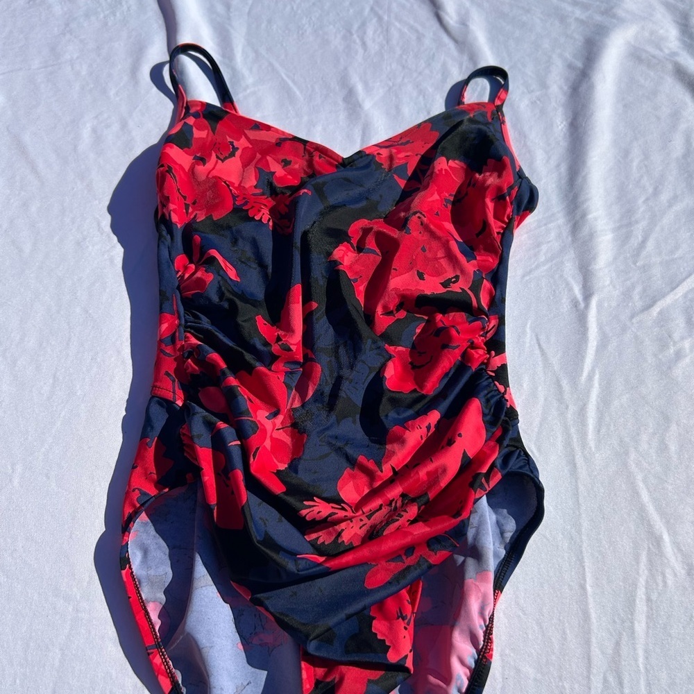 Source Unknown Navy One-Piece Swimsuit with Red Floral Pattern size M 0077